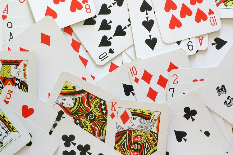 Cardgames para crianças, como introduzir os jogos de cartas? - Bel Insights